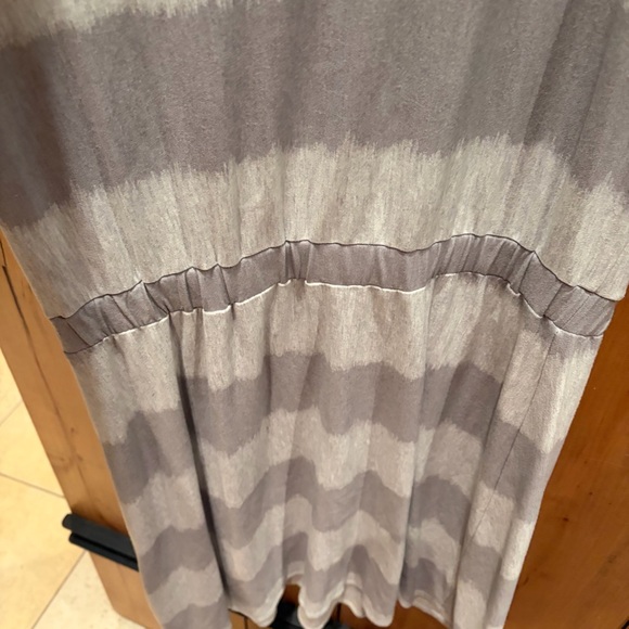 Athleta Light Gray Athletic Dress - Picture 3 of 6